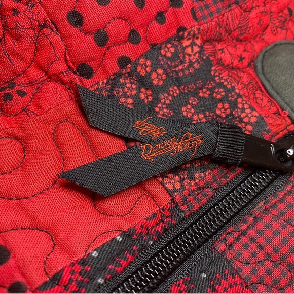 Donna Sharp Quilted Patchwork Print Saddle/Shoulder Bag Purse in Black and Red - Picture 5 of 6